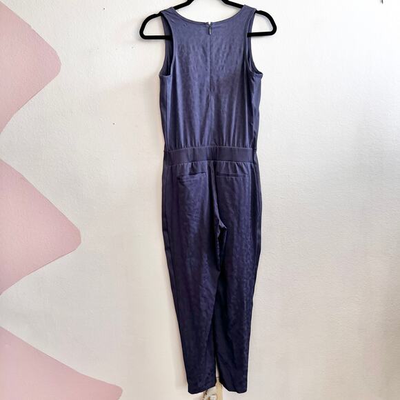 Athleta Blue Leopard Brooklyn Textured Jumpsuit Size 2P Casual Athleisure - Picture 2 of 7